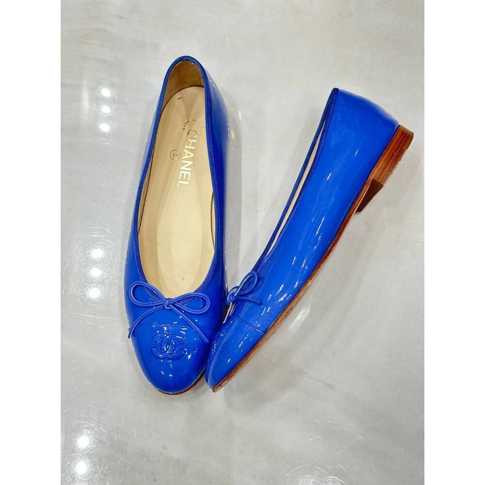 Chanel Blue Patent Leather CC Bow Ballet Flats Sz.41